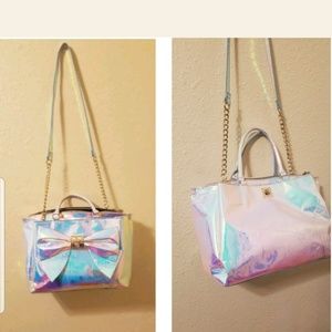 BETSEY JOHNSON HANDBAG IRIDESCENT HOLOGRAPHIC PURS
